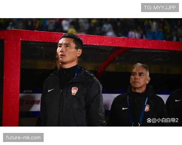 中超冠军争夺进入白热化阶段，明星球员精彩表现成焦点