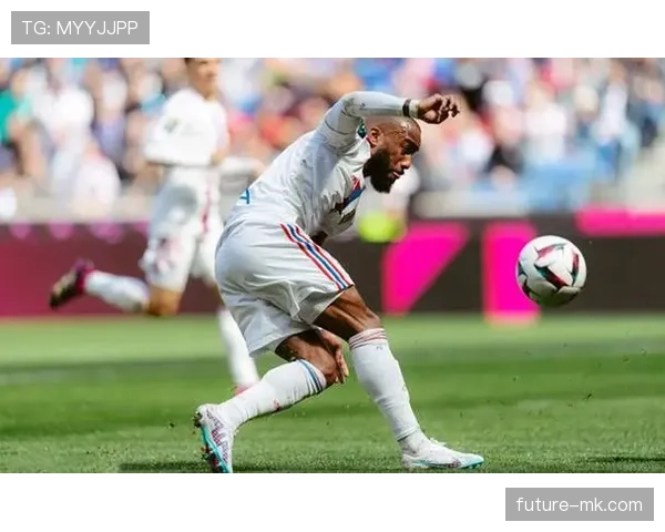 Lautaro迎来状态回升，射门精度与力量兼备成胜利关键