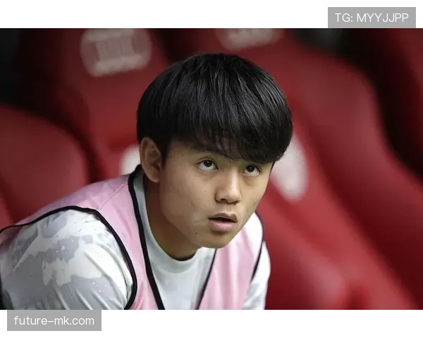 久保建英遭皇马球迷质疑，未来去向引发媒体热议