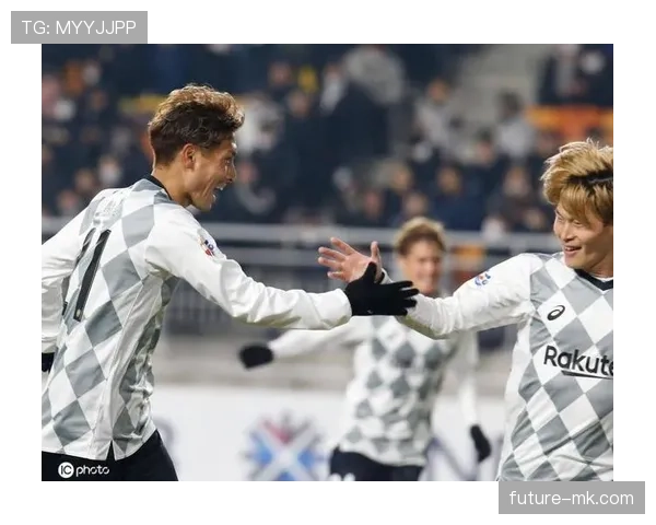 J1联赛赛程密集,多支球队迎难而上力促状态回暖 J1联赛赛程密集,多支球队迎难而上力促状态回暖