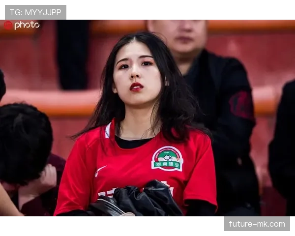 中超卡牌精选全新上线,引爆球迷收藏热潮 中超卡牌精选全新上线,引爆球迷收藏热潮