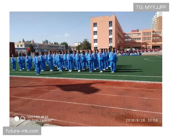 Son展现领袖风范,携手队友共创赛场精彩瞬间 Son展现领袖风范,携手队友共创赛场精彩瞬间