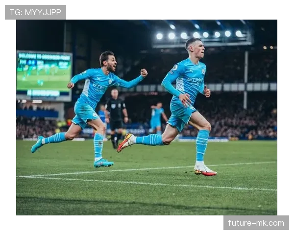 曼城进攻结构的变化：从中路集中策略到战术调整，影响赛季争冠走势